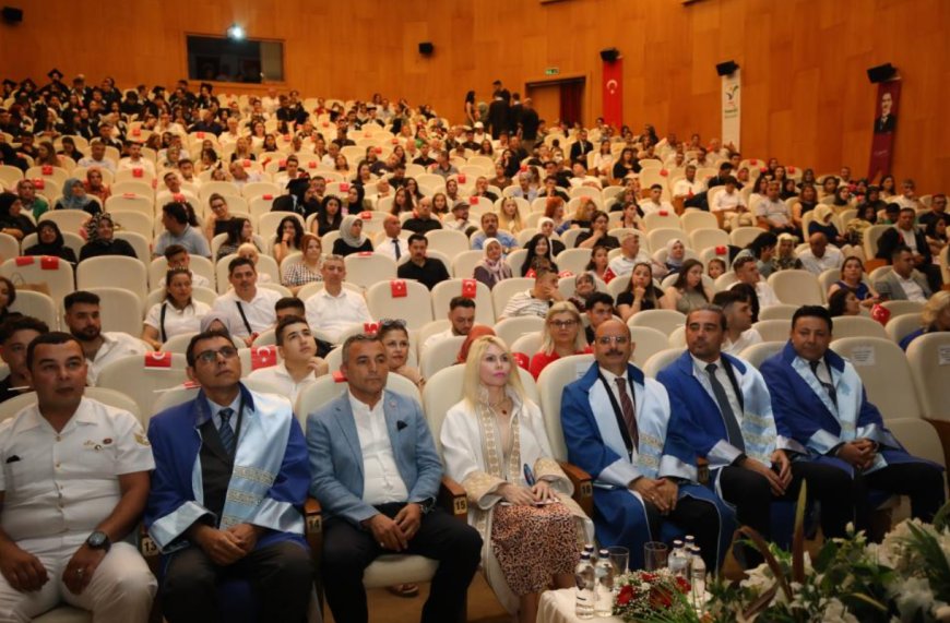 Rektör Özkan’dan Özgür Özel’e Sert Tepki: “Siyaseti Üniversitelere Karıştırmayın”