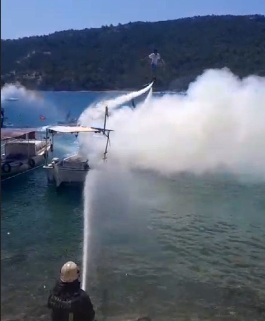 Kemer'de Tekne Yangını: Jet Ski ve Flyboard Kullanıcılarından Müdahale