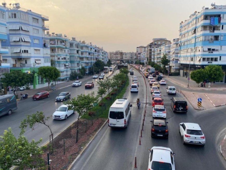 2025 Mayıs Taşıt Verileri: Antalya 1,6 Milyonu Aştı