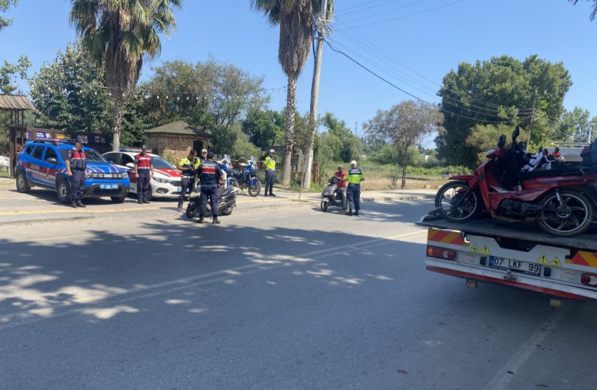 Antalya Jandarma’dan Motosiklet Denetimi: 126 Sürücüye 510 Bin TL Ceza