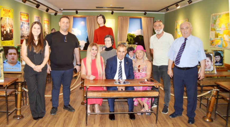 Dokumapark’ta Hababam Sınıfı Müze Sınıfıyla Hayat Buldu