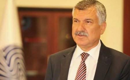 Adana Büyükşehir Belediye Başkanı Zeydan Karalar gözaltına alındı.