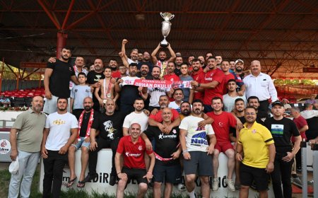 Muratpaşa’dan Duyarlı Karar: Kutlama Töreni Şehitler Nedeniyle Ertelendi