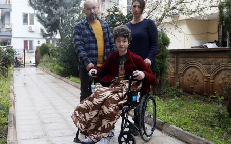 Antalya'da Umut Hikâyesi: Metehan Artık Yardımsız Yürüyor