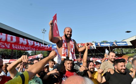 Muratpaşa'nın Gururu Orhan Okulu’ya Antalya’da Coşkulu Karşılama