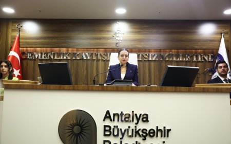 Antalya Meclisi Başkan Vekilini Seçti: Büşra Özdemir İlk Turda Kazandı
