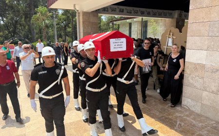 CHP Eski Milletvekili Gürkut Acar Antalya’da Son Yolculuğuna Uğurlandı