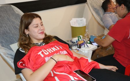 Antalya’da Milli Sporcular ve Gönüllüler Kan ve Kök Hücre Bağışında Buluştu