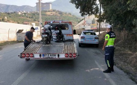 Antalya’da Jandarma Trafik Uygulaması: Binlerce Sürücü Kontrolden Geçti
