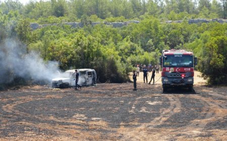Antalya’da Orman Yangını Paniği: 2 Yaralı, 1 Araç Küle Döndü