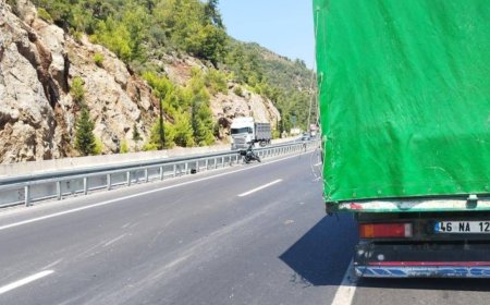 Gazipaşa’da Motosiklet Kamyonete Çarptı: 1 Yaralı
