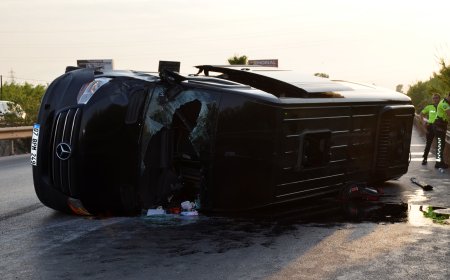 Antalya'da Çekici Üzerindeki Aracı Kontrol Ederken Minibüs Çarptı: 1 Ölü