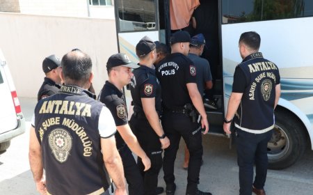 Antalya'da Asayiş Operasyonu: Hakkında Yakalama Kararı Bulunan 92 Şahıs Yakalandı