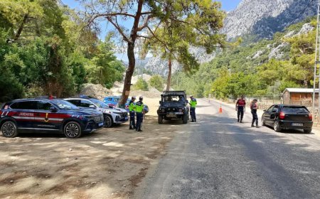 Antalya’da safari araçlarına denetim: 4 araç trafikten men edildi