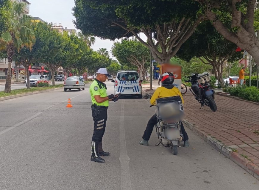 Antalya’da Trafik Birimlerinden 1 Haftada 59 Bin Araç ve Sürücüye Denetim