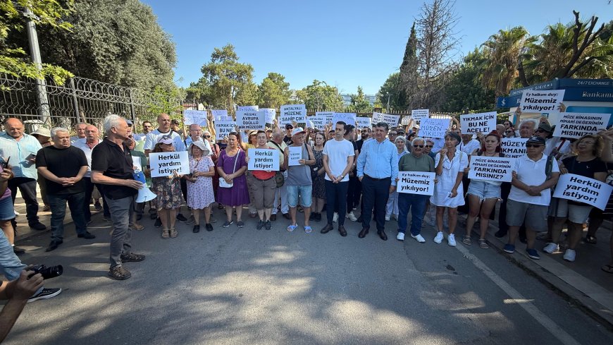 Vatandaşlar ve Uzmanlar Müze Yıkımına Karşı Ayakta