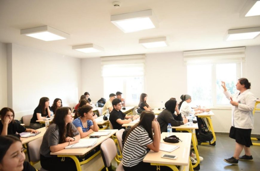 Antalya Kepez Belediyesi’nden Gençlere Ücretsiz YKS Kursu