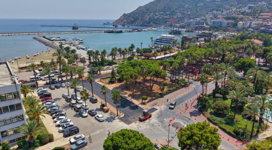 Alanya Belediyesi'nden Trafiği Rahatlatan Hamle