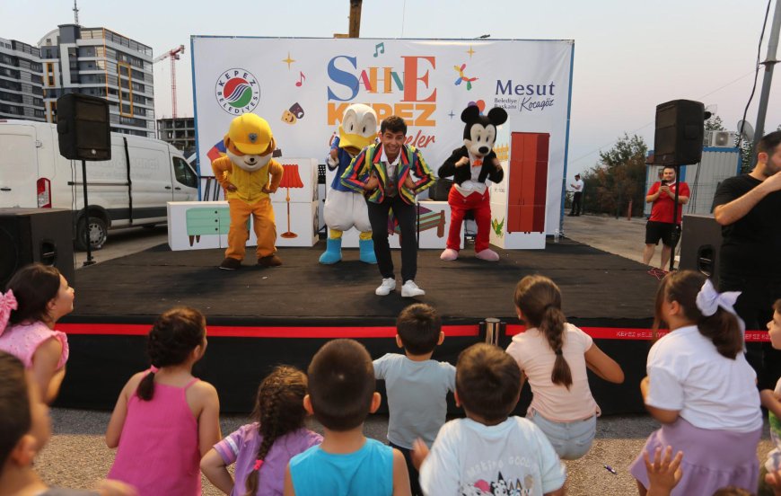 Antalya'da  Miniklere Masal Gibi Gece: Sahne Kepez Çocukları Büyüledi