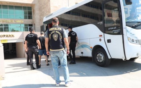 Antalya'da Eş Zamanlı Operasyon: 80 Aranan Şahıs Yakalandı