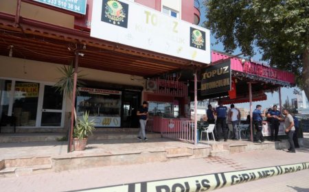 Antalya’da Kuyumcuda Bıçaklı Gasp: 750 Bin TL’lik Altınla Kaçtı!