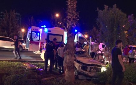 Antalya’da Feci Kaza: Kardeşler Araçta Sıkıştı, Baba Gözyaşlarına Boğuldu