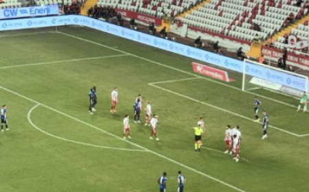 Süper Lig’de 1. Hafta: Antalyaspor’dan Kasımpaşa’ya 2-1’lik Tarife