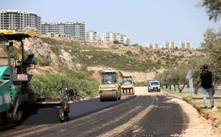 Kepez Belediyesi’nden Alparslan Türkeş Bulvarı’na 800 Tonluk Asfalt Desteği