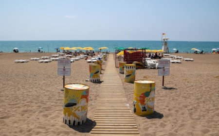 Konyaaltı ve Lara’daki EKDAĞ Plajlarına Ziyaretçi Akını