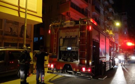 Antalya’da Balkon Yangını Mahalleliyi Sokağa Döktü