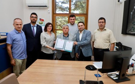 Akseki'ye Kurulacak Fakülte ve Yurt İçin Bağışlanan Arazinin Tapu Devri Gerçekleşti