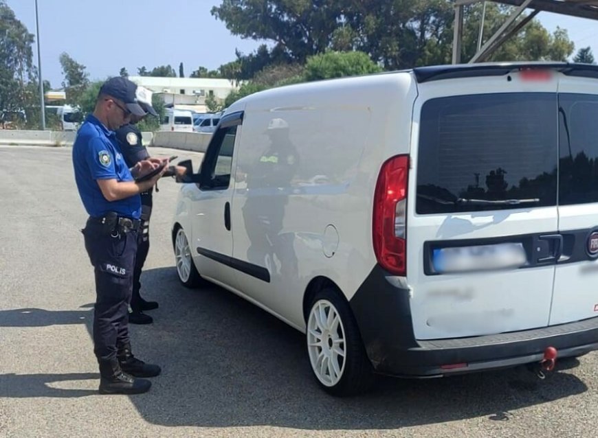 Antalya'da Çalıntı ve Aranan Araçlara Yönelik Geniş Çaplı Denetim