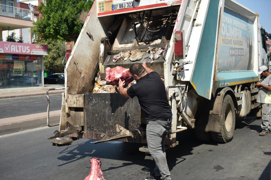 Kepez’de Gıda Denetiminde Şok! Tarihi Geçmiş Etler Depoda Çıktı