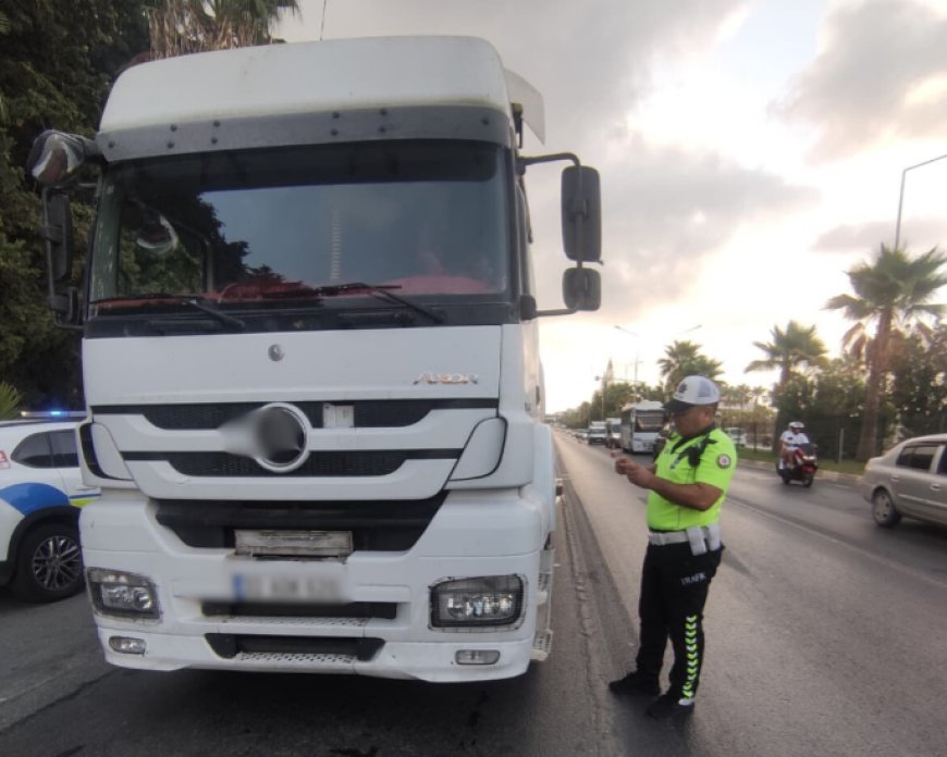 Antalya'da Trafik Denetimlerinde Son Bir Haftada 17 Binden Fazla Ceza