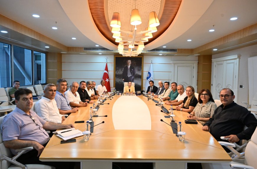 Başkan Vekili Özdemir STK ve muhtar temsilcilerini ağırladı