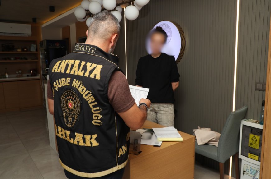 Antalya'da Günübirlik Konaklama Yerleri ve Araç Kiralama Firmalarına Eş Zamanlı Denetim