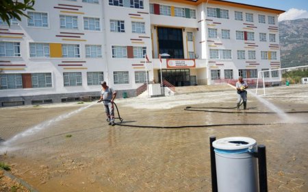 Alanya'da Okullar Yeni Döneme Hazır: Belediye Ekipleri Seferber Oldu!