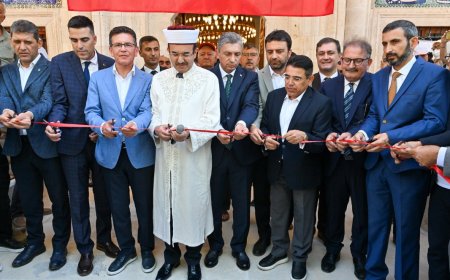 Elmalı'nın Kültürel Mirası Yeniden Canlandı: Tarihi Ömer Paşa Camii İbadete Açıldı