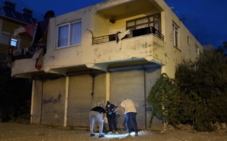 Gazipaşa’da Feci Olay: Bebek Balkondan Düşerek Yaralandı