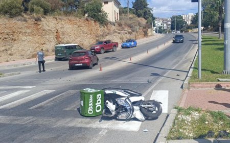 Manavgat'ta Korkutan Kaza: Kontrolsüz Çıkan Otomobil Motosiklete Çarptı