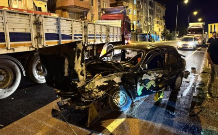 Gazipaşa'da Korkutan Kaza: Tırla Çarpışan Otomobilin Sürücüsü Ağır Yaralandı