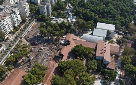 Antalya Arkeoloji Müzesi'nin Yıkımına Başlandı