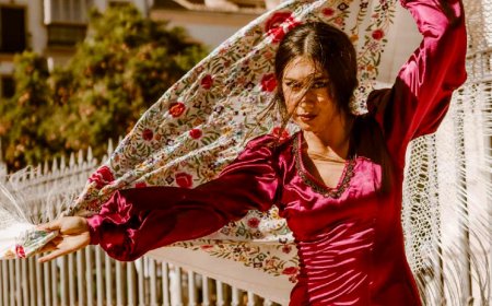 Muratpaşa'da Uluslararası Gitar Festivali Başlıyor: Dünyaca Ünlü İsimler Sahne Alacak