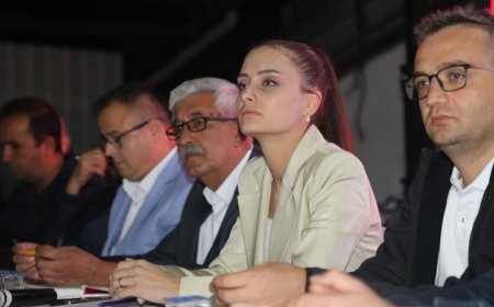 Korkuteli Belediye Başkanı Saniye Caran, Bozova'da Halkla Buluştu