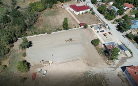 Korkuteli Belediyesi'nden Sosyal Tesislere Devam: Kırkpınar Mahallesi'nde Çalışmalar Başladı