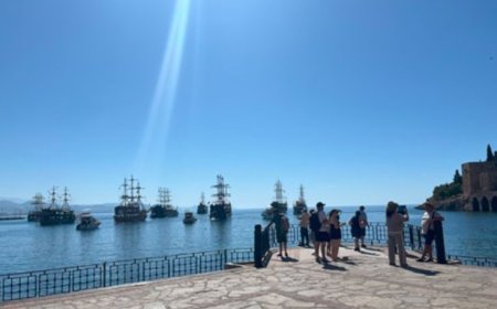 Alanya Limanı İngiliz Turistlerle Doldu: Bin 769 Yolcu Şehirde