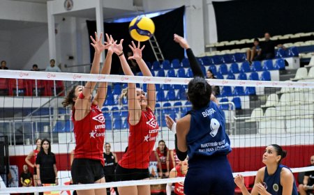 Muratpaşa Belediyespor, Sezon Öncesi Dostluk Turnuvası'na Ev Sahipliği Yaptı.