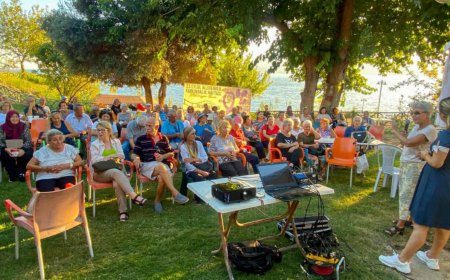 Muratpaşa Belediyesi ve Alzheimer Derneği İş Birliğiyle Farkındalık Haftası Etkinliği.