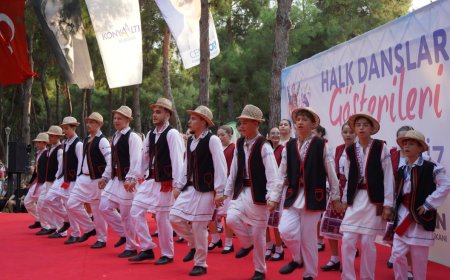 Halk Danslarının Kalbi Konyaaltı’nda Attı: 5 Ülkeden Dans Grubu HayatPark'ta Sahne Aldı!