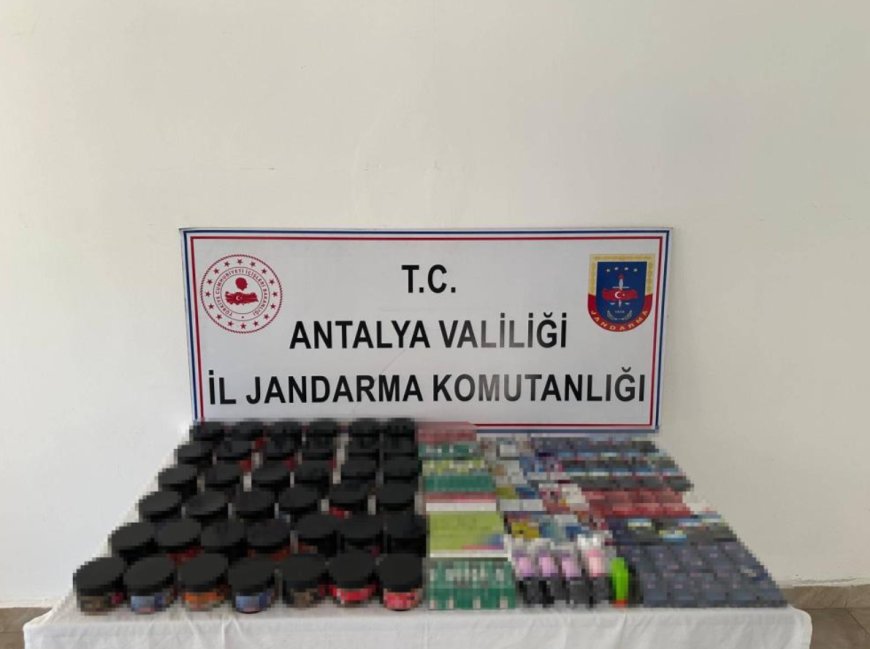 Jandarmadan Manavgat'ta Kaçak Sigara ve Elektronik Sigara Baskını